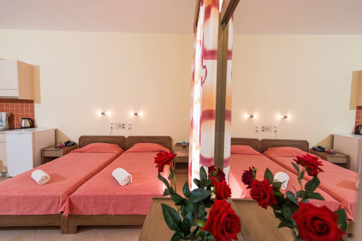 Daisy Hotel Apartments Ретимно Экстерьер фото