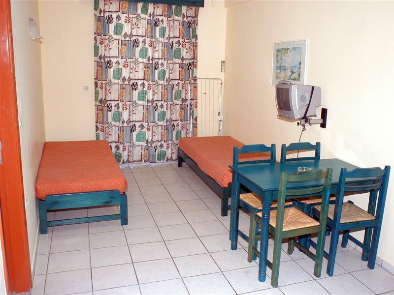 Daisy Hotel Apartments Ретимно Экстерьер фото