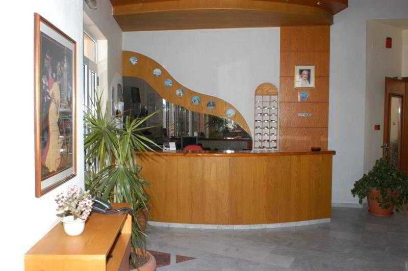 Daisy Hotel Apartments Ретимно Экстерьер фото